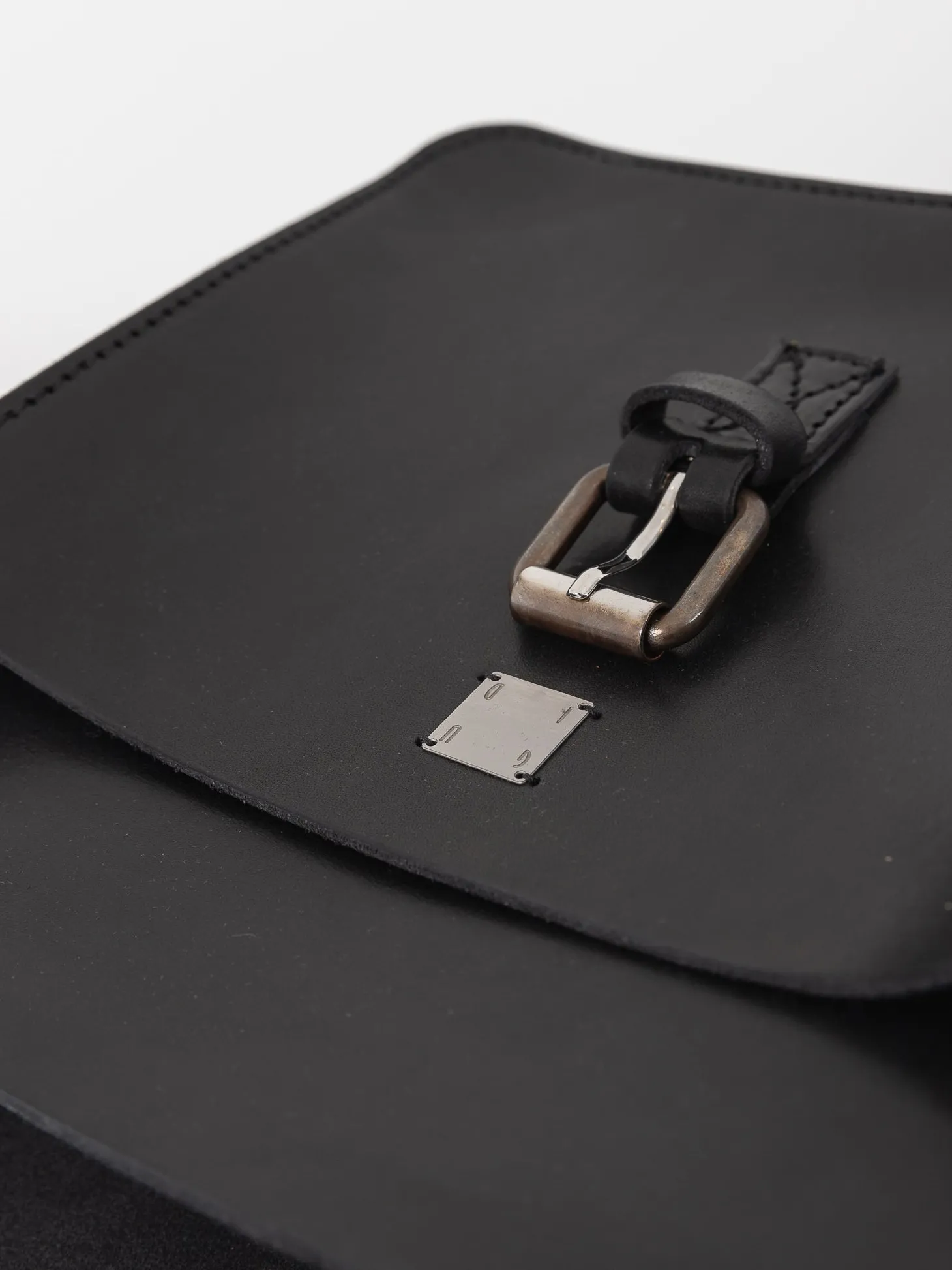Guidi CM8 Crossbody Satchel
