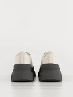 Sofie D'Hoore Feat Sneakers