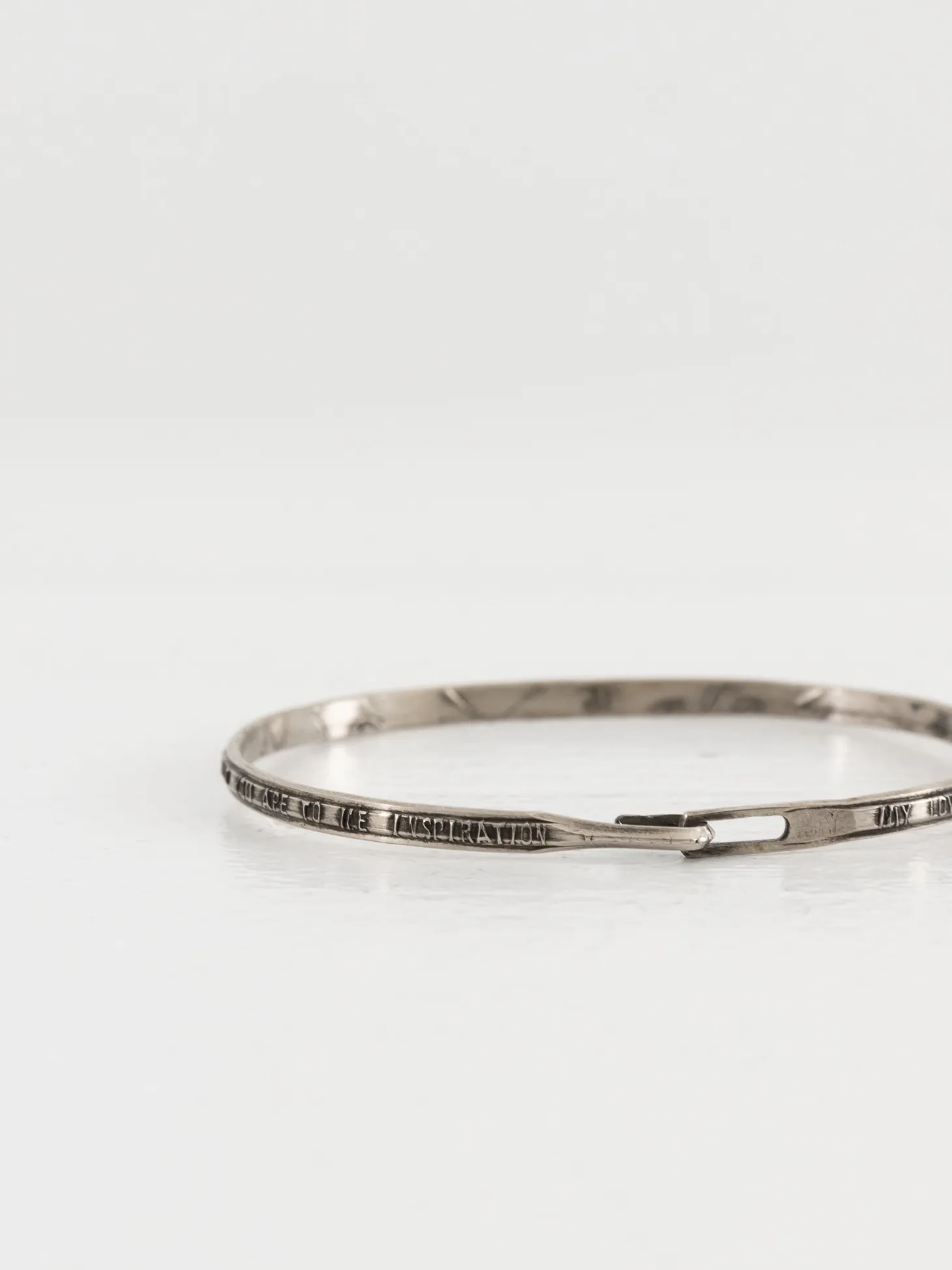 Werkstatt:München Bangle Hook Lyrics
